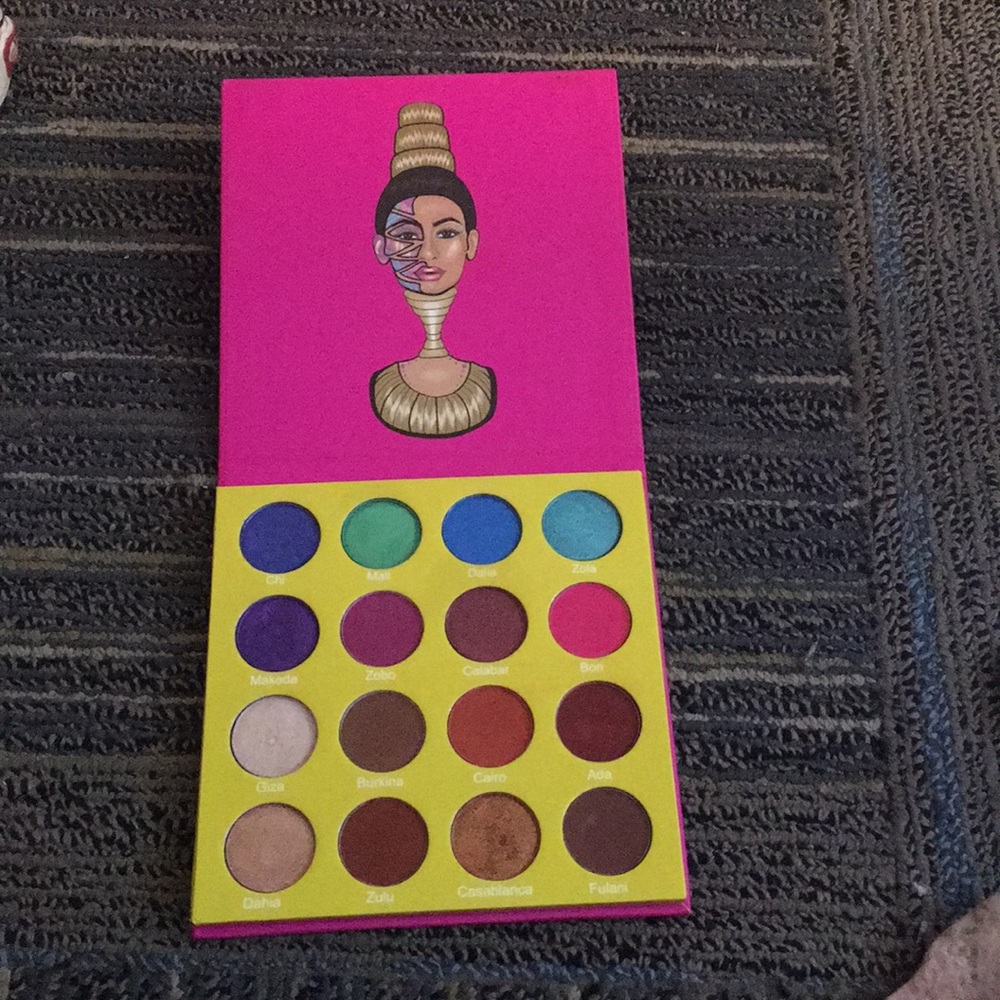 Gently used Masquerade palette by Juvia’s Place